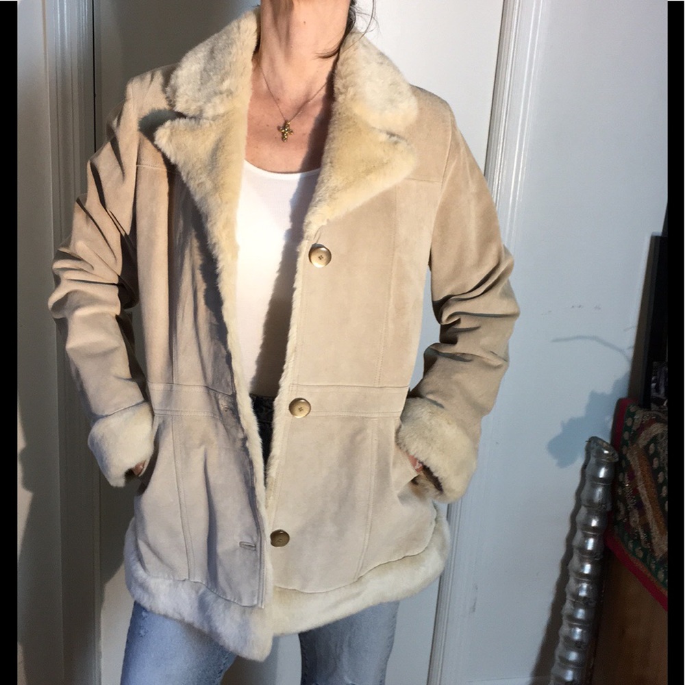 🚫SOLD🚫 VGT 1970s 100% Leather Suede Fur Coat - Picture 3 of 8